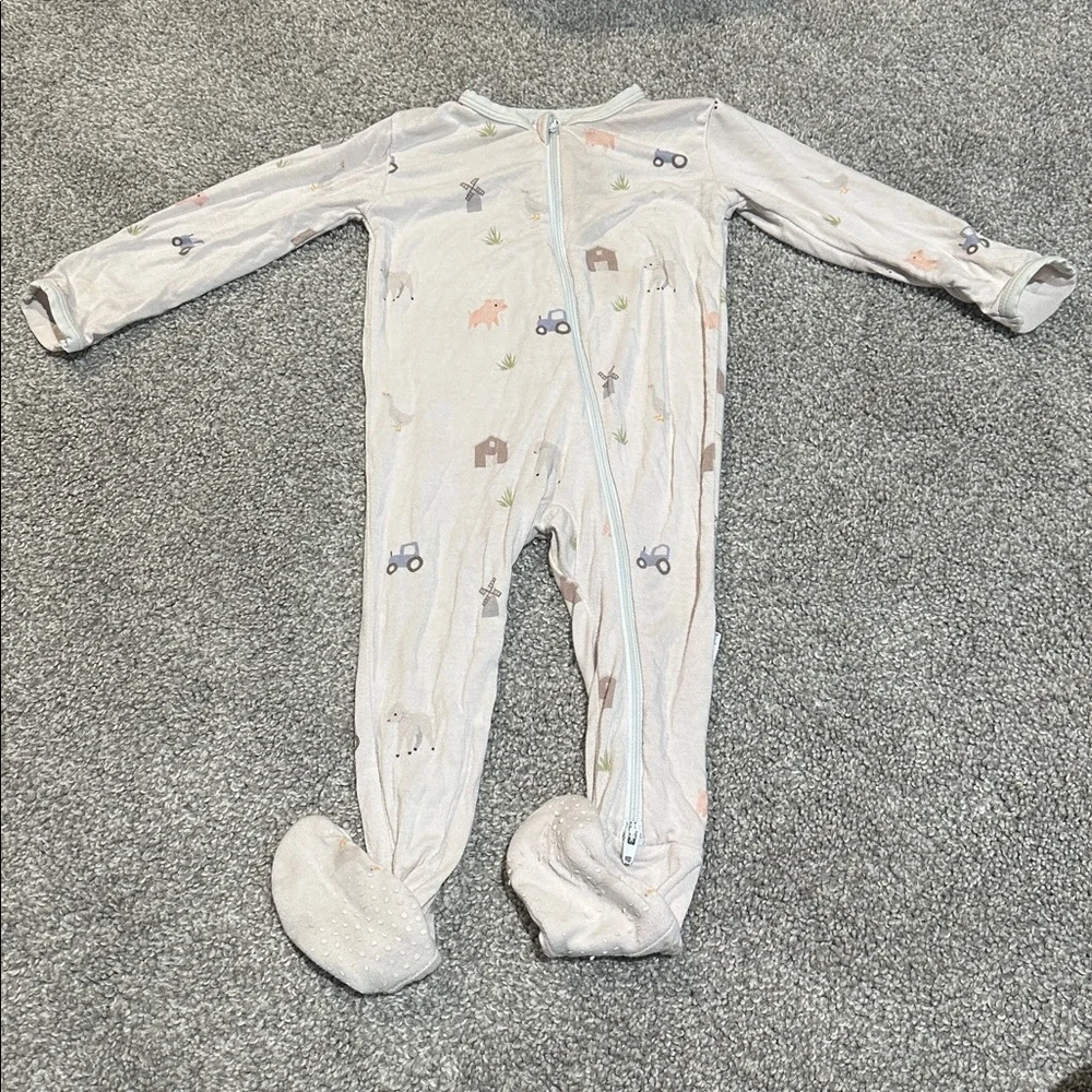 Bamboo Little Farm print bamboo‎ sleeper 6-9 months